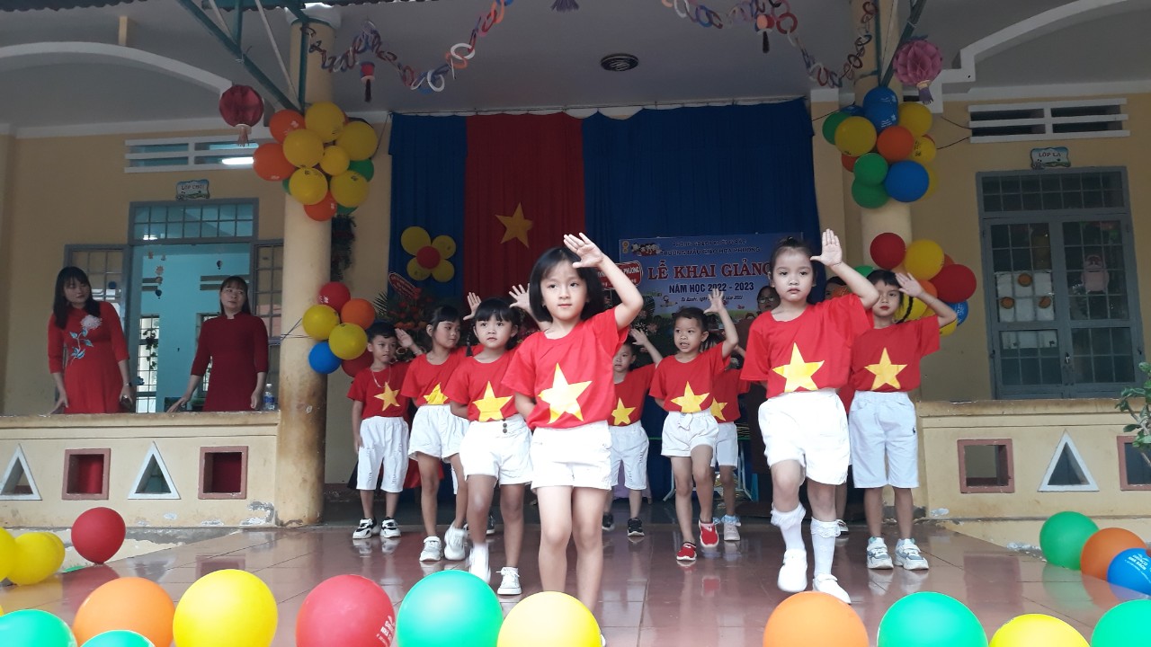 Khai giảng 4